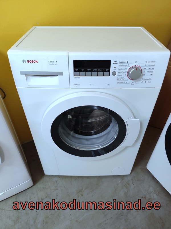 Kasutatud õhuke pesumasin Bosch WLG24260BY (1 - 5 kg).